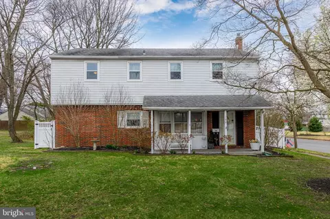 100 N 5th St, National Park, NJ 08063