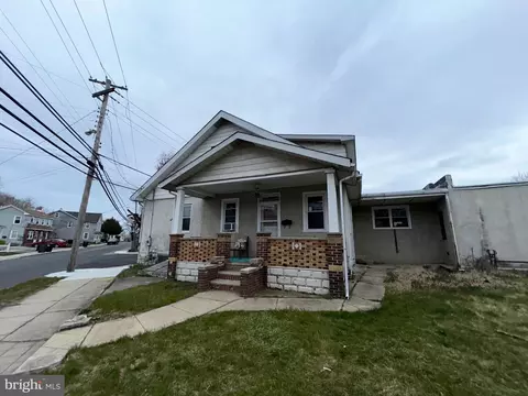 98 Library St, Williamstown, NJ 08094