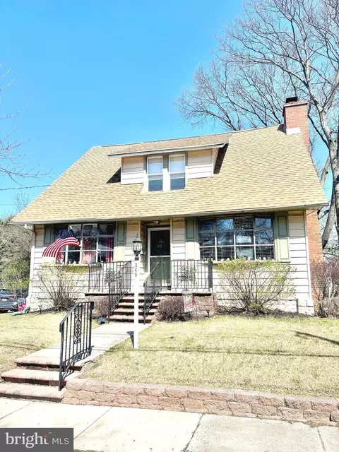 345 Highland Ave, Westville, NJ 08093