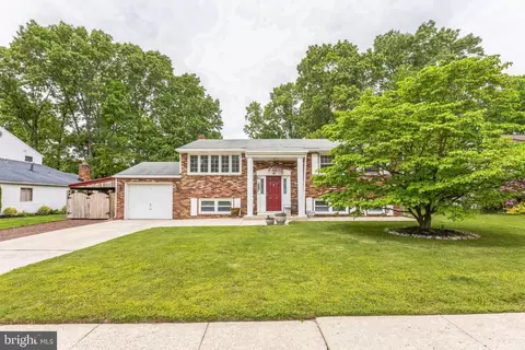 1112 Livingston St, Blackwood, NJ 08012