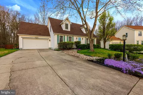 16 Fisler Dr, Clayton, NJ 08312