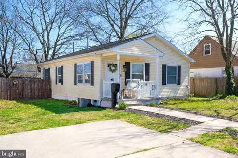 613 Greenwich Ave, Paulsboro, NJ 08066