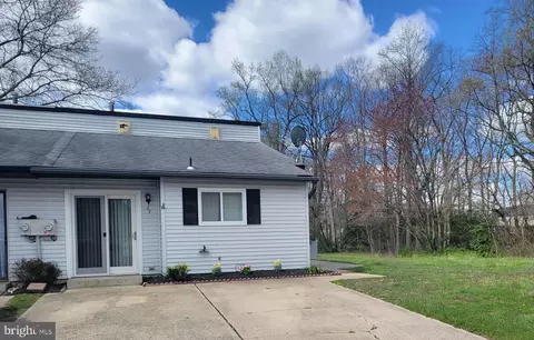 27 Galaxy Ct, Sewell, NJ 08080