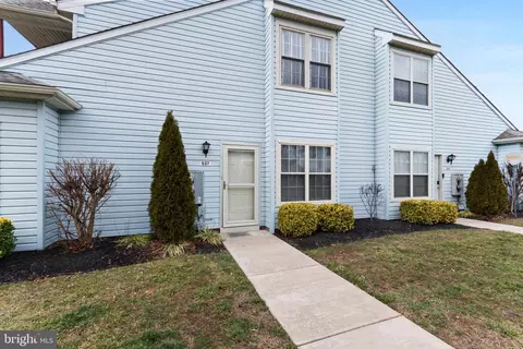 537 Cascade Ct, Sewell, NJ 08080