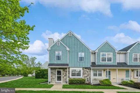 927 Woodstock Ct, Sewell, NJ 08080