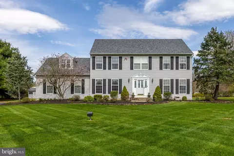 67 Spring Hill Dr, Woolwich Township, NJ 08085