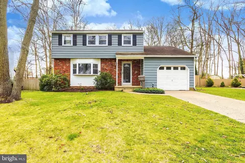 47 Silver Birch Rd, Turnersville, NJ 08012