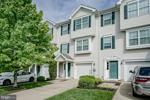 13 Highgrove, West Deptford, NJ 08086