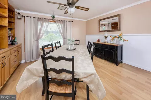 Dining - 713 Cedar Ave, Pitman, NJ 08071 photo 3 of 3