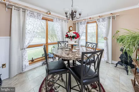 Dining - 713 Cedar Ave, Pitman, NJ 08071 photo 1 of 3
