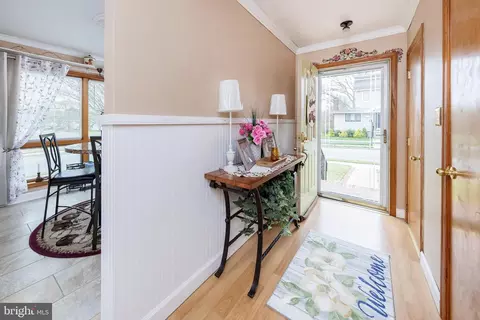 Entry Way - 713 Cedar Ave, Pitman, NJ 08071 photo 1 of 1