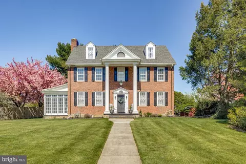 1201 Royal Ln, Thorofare, NJ 08086