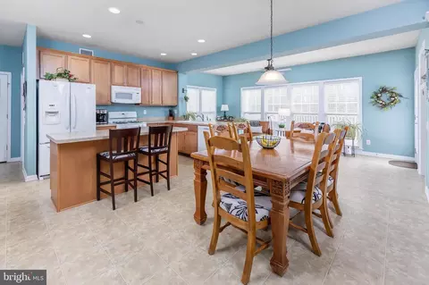 Dining - 235 Smallwood Dr, Mickleton, NJ 08056 photo 2 of 4