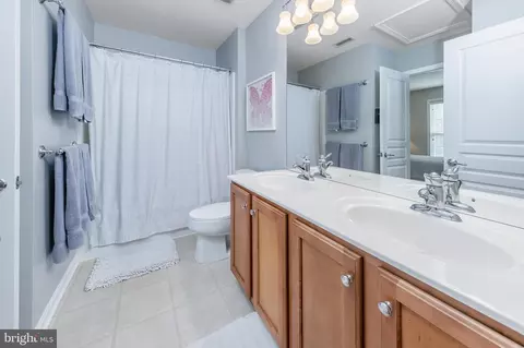 Bath - 235 Smallwood Dr, Mickleton, NJ 08056 photo 3 of 3