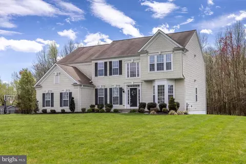 235 Smallwood Dr, Mickleton, NJ 08056