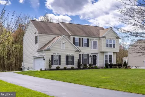 Exterior - 235 Smallwood Dr, Mickleton, NJ 08056 photo 7 of 13