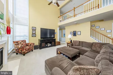 Living - 235 Smallwood Dr, Mickleton, NJ 08056 photo 5 of 6