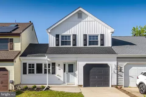65 Hamilton St, Swedesboro, NJ 08085