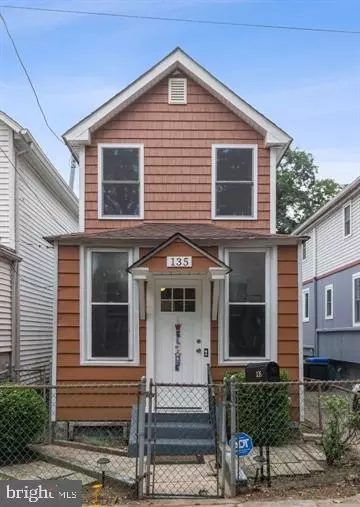 135 Edgewater Ave, Westville, NJ 08093
