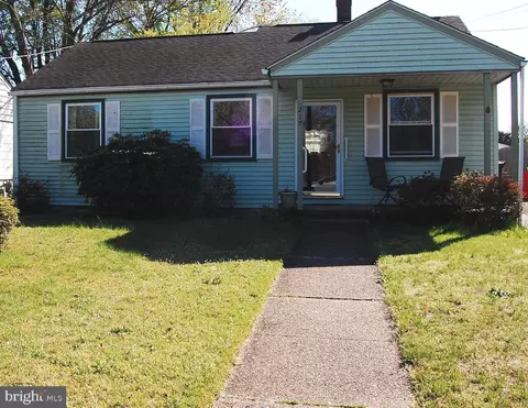 217 Woodbury Ter, Thorofare, NJ 08086