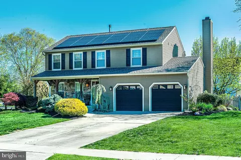 14 Snowfield Dr, Glassboro, NJ 08028