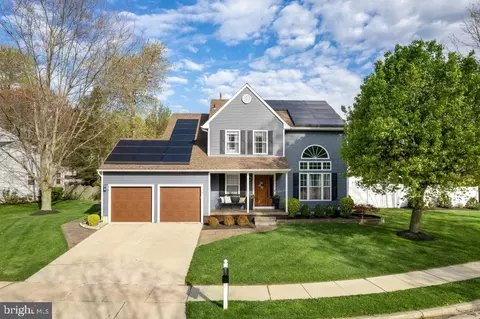 19 Birchwood Ln, Mantua, NJ 08051