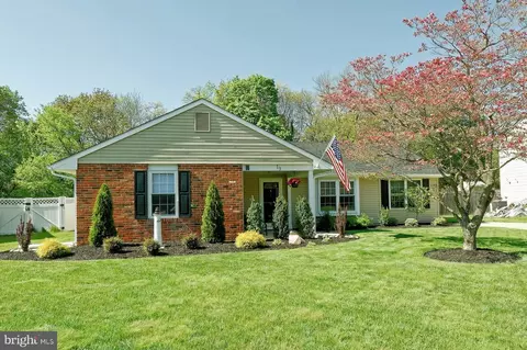 19 Avery Dr, Williamstown, NJ 08094