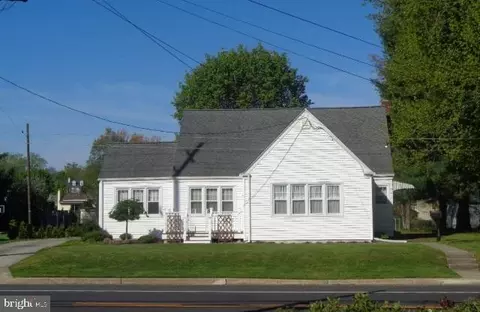 18 S Woodbury Rd, Pitman, NJ 08071