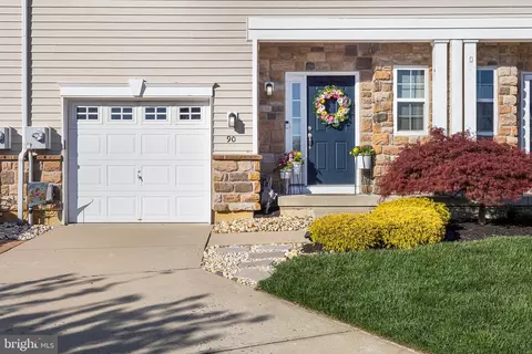 Exterior - 90 Eagleview Ter, Mount Royal, NJ 08061 photo 2 of 8