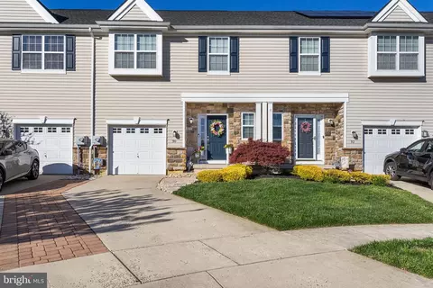 90 Eagleview Ter, Mount Royal, NJ 08061
