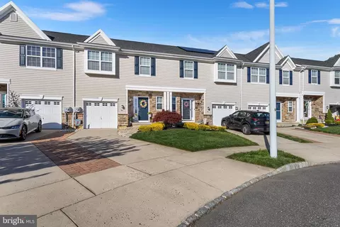 Exterior - 90 Eagleview Ter, Mount Royal, NJ 08061 photo 6 of 8
