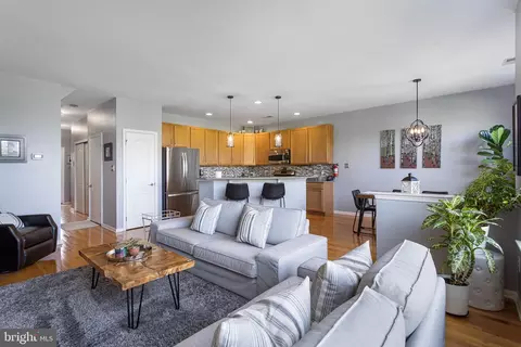 Living - 90 Eagleview Ter, Mount Royal, NJ 08061 photo 2 of 6
