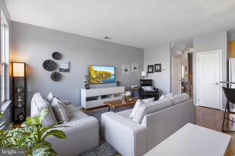 Living - 90 Eagleview Ter, Mount Royal, NJ 08061 photo 4 of 6