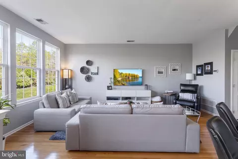 Living - 90 Eagleview Ter, Mount Royal, NJ 08061 photo 3 of 6
