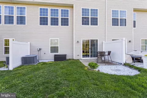 Exterior - 90 Eagleview Ter, Mount Royal, NJ 08061 photo 4 of 8