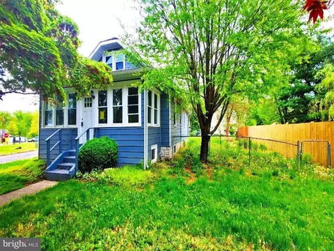 47 Moore Ave, Westville, NJ 08093