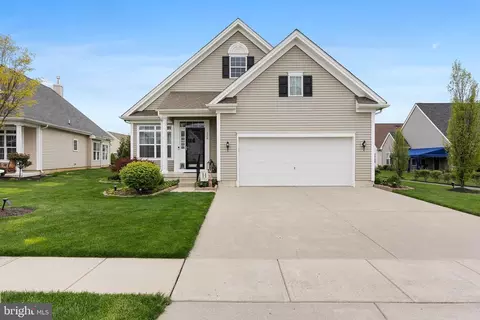 110 Quaker Ln, Glassboro, NJ 08028