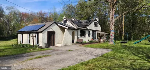 1876 Glassboro Rd, Williamstown, NJ 08094