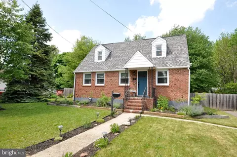 37 E Clinton St, Clayton, NJ 08312