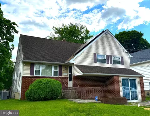 402 Franklin Rd, Glassboro, NJ 08028