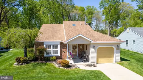 112 Lakebridge Dr, Woodbury, NJ 08096