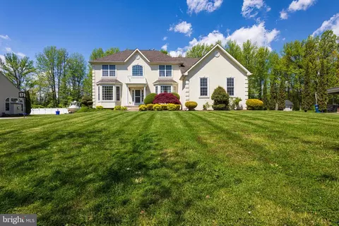 307 Patsy Ct, West Deptford, NJ 08066