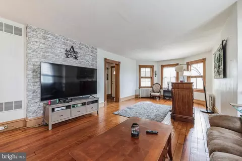 Living - 108 Pitman Ave, Pitman, NJ 08071 photo 2 of 3
