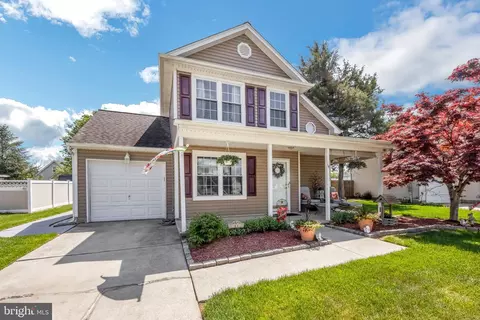 14 Fox Ln, Swedesboro, NJ 08085