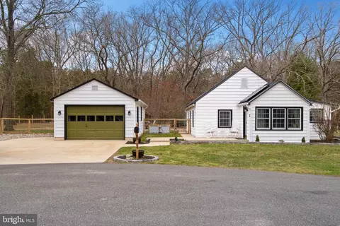 84 Malaga Ter, Malaga, NJ 08328