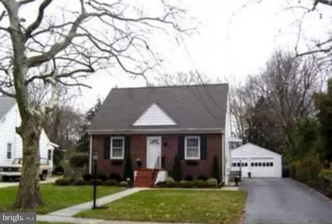 541 E Holly Ave, Pitman, NJ 08071