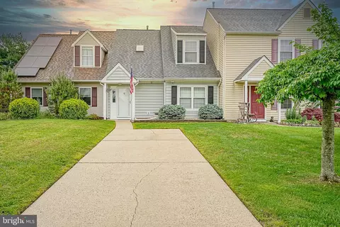 209 Poplar St, Turnersville, NJ 08012