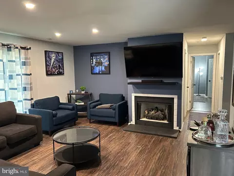 649 Covington Ct, Sewell, NJ 08080