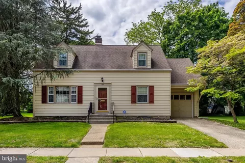 69 N Columbia St, Woodbury, NJ 08096