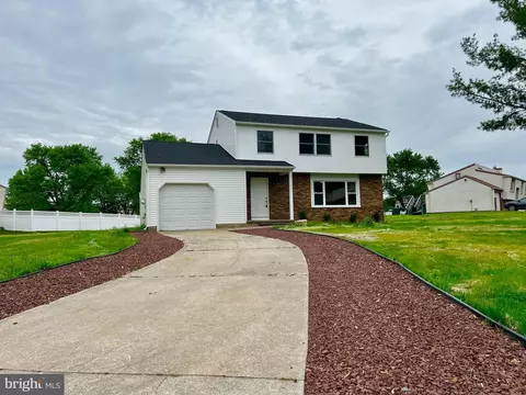 67 Altair Dr, Turnersville, NJ 08012